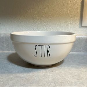 Rae Dunn “stir” medium mixing bowl